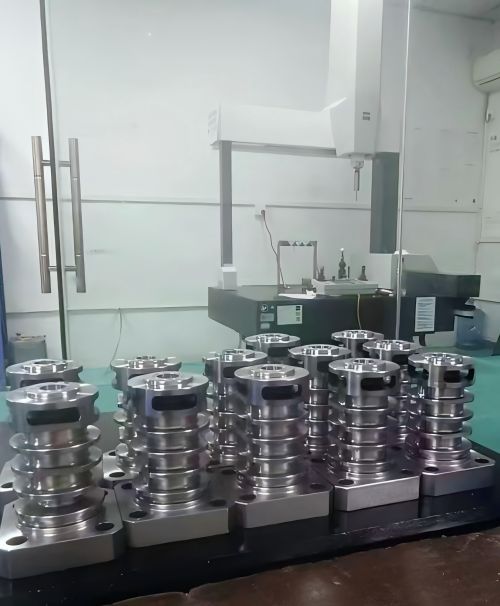Mold cavity inserts 