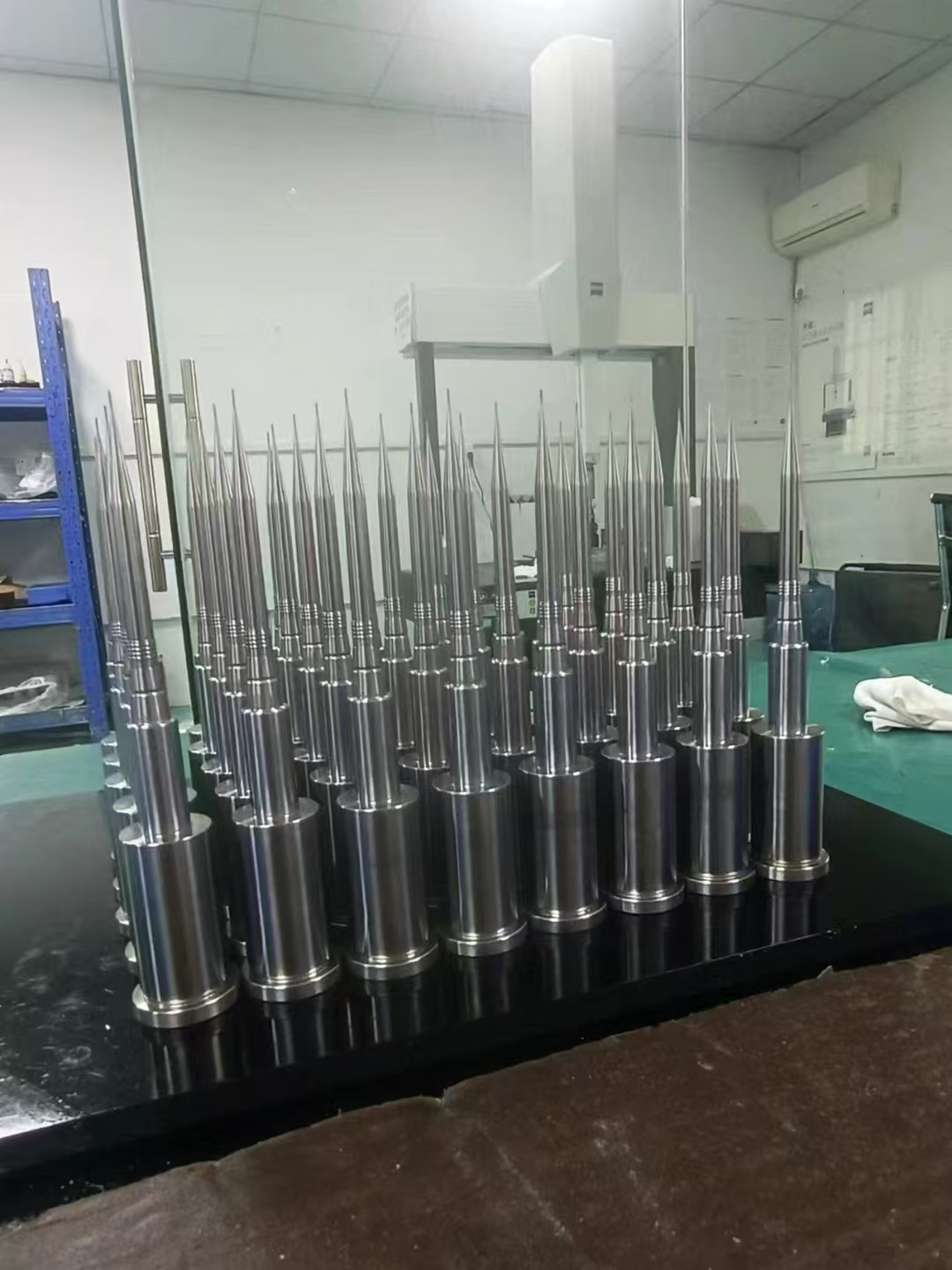 Precision mold core 