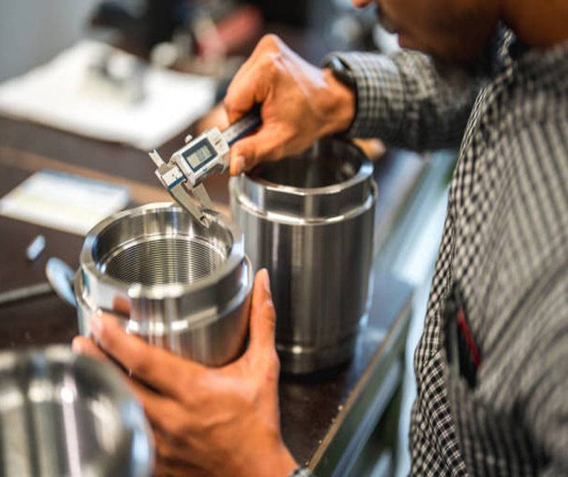What Factors Affect the Quality of Precision Mold Components?