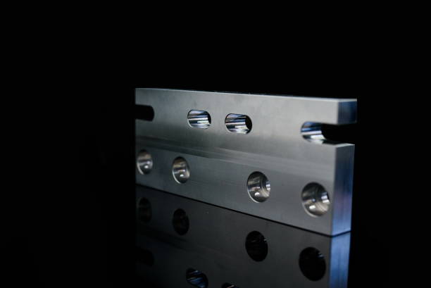 precision mold parts manufacturer.jpg