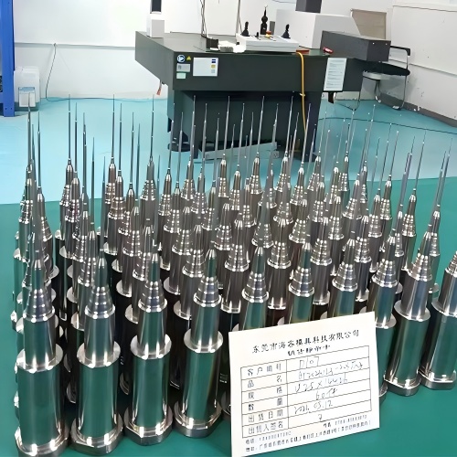 Mold core pins facto